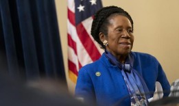 哈里斯将出席杰克逊·李众议员在休斯顿的葬礼