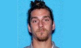 家人在寻找最近在伯明翰死亡的三名男子