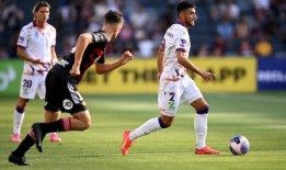 珀斯光荣队的库特伦比斯与苏格兰俱乐部签约