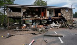 飓风“海伦”横扫美国东南部，造成至少52人死亡，数百万人断电