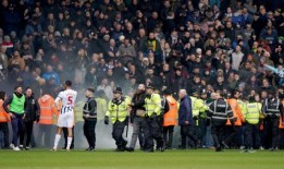 西布朗vs狼队：足总杯比赛中扰乱秩序的六人被捕