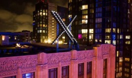 旧金山推特大楼上的“X”标志引发调查