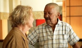 穆丽尔·麦凯的家人会见了凶手，询问她的尸体被埋在哪里的细节