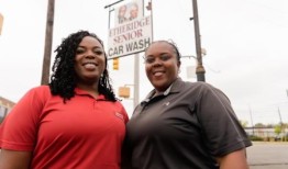 一个时代的终结：伯明翰的洗车店关门了，这家洗车店在社区经营了31年