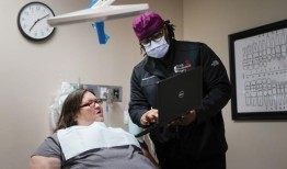 许多州正在扩大医疗补助计划，为低收入居民提供牙科护理