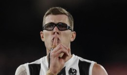 AFL第8轮：卡尔顿vs科林伍德，结果，数据和超级教练