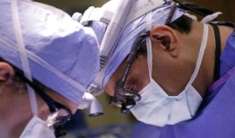 律师声称，阿拉巴马州一名男子在佛罗里达州外科医生切除肝脏而不是脾脏后死亡