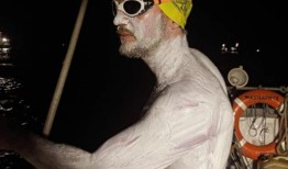 忘了地铁吧，这位墨尔本男子计划环游曼哈顿