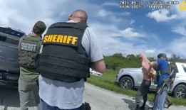 警方公布了暗杀特朗普的嫌疑人自首的视频