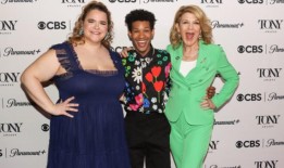 邦妮·米利根谈她在《泰坦尼克号》中的爱丽丝·比恩是如何向维多利亚·克拉克“有趣的小小致敬”