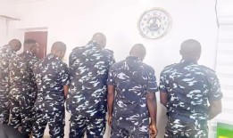 被控盗窃手机的警察在阿南布拉被捕