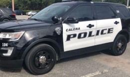 警方称，一名血淋淋的裸体男子在卡莱拉吸毒犯罪后被捕