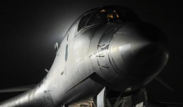 数百名飞行员从埃尔斯沃思转移到大福克斯空军基地