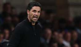 米克尔·阿尔特塔称赞“出色的”大卫·拉亚，但承认阿森纳在对阵亚特兰大的比赛中“失去了控制”