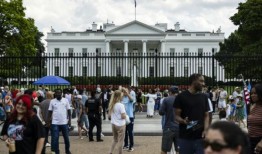 震惊与宽慰——美国人消化拜登退出大选