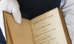 简·奥斯汀的《文学好奇心》注释版正在出售