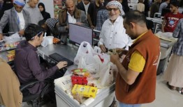 饥饿对也门的影响更大联合国表示，超过一半的家庭没有足够的食物