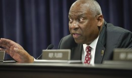 民主党高层明年不会在共和党主导的肯塔基州众议院寻求连任