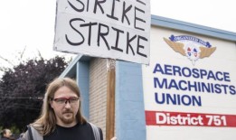 波音工厂工人拒绝合同，投票罢工