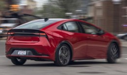 丰田普锐斯混合动力车和普锐斯Prime PHEV测试结果比较